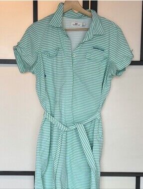 Vineyard Vines Stripes short sleeve belted dress. Size 10